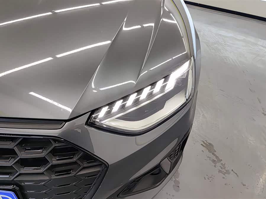 Audi A4L 2020