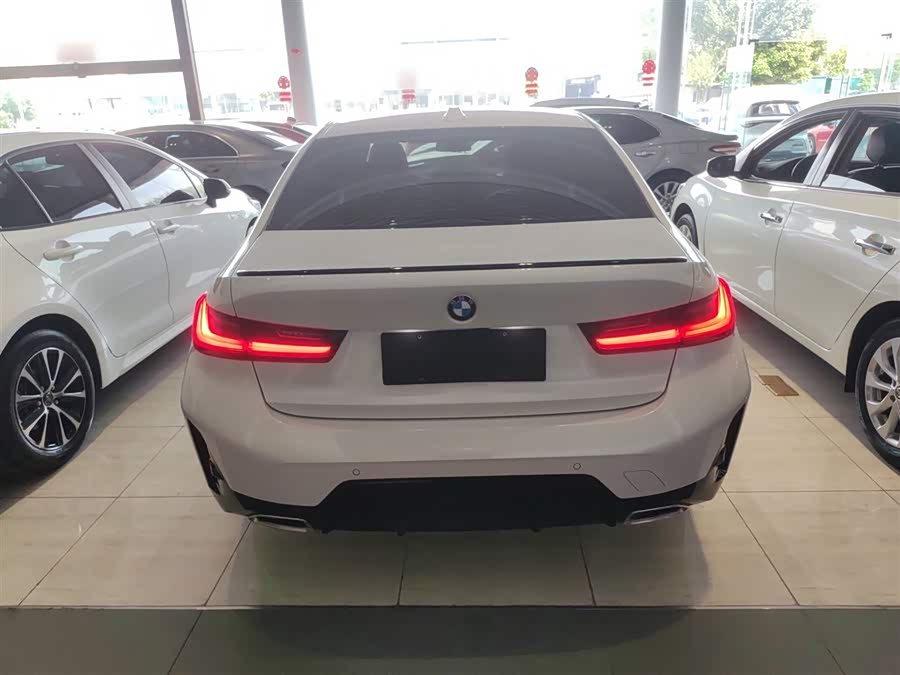 BMW 3 Series 2025