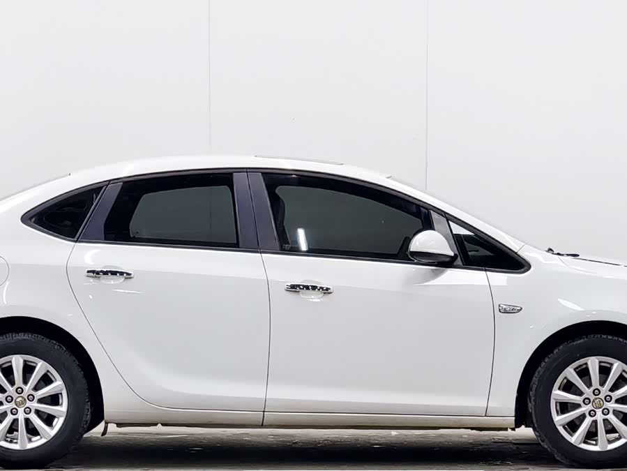Buick Excelle GT 2013 — фото 8