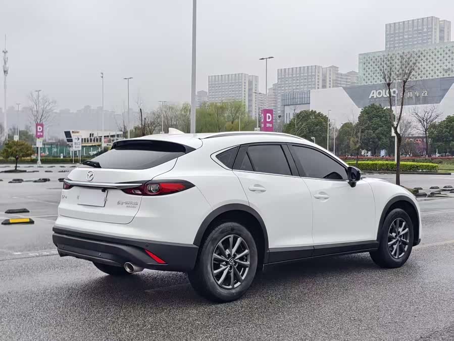 Mazda CX-4 2021