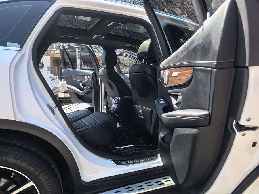 Mercedes-Benz GLC 2021 — фото 16