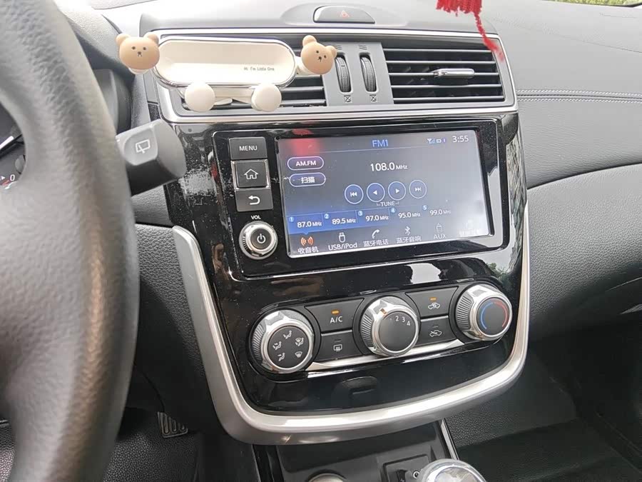 Nissan Tiida 2016
