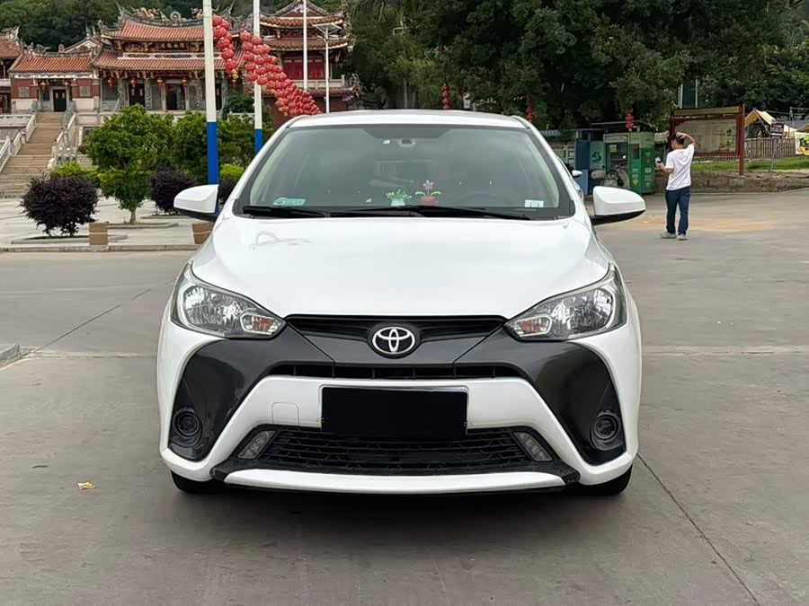 Toyota Yaris L 2016