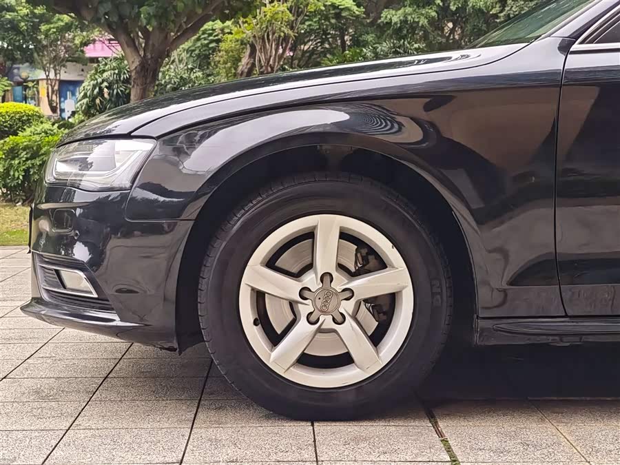 Audi A4L 2013