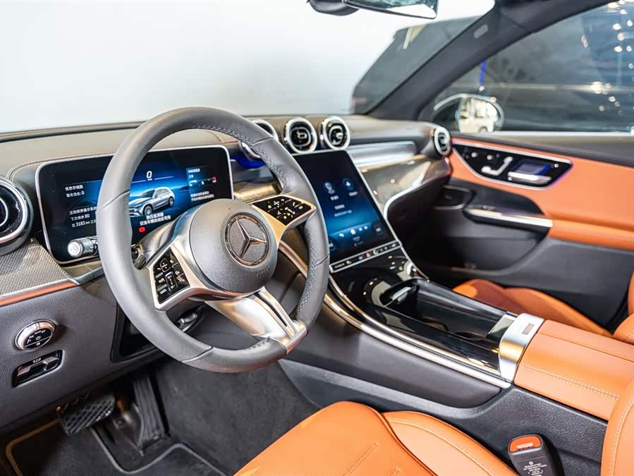Mercedes-Benz GLC 2025