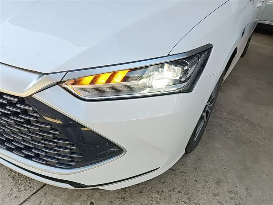 BYD Qin PLUS 2023 — фото 24