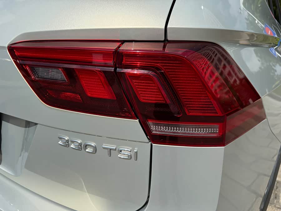 Volkswagen Tiguan L 2021 — фото 26