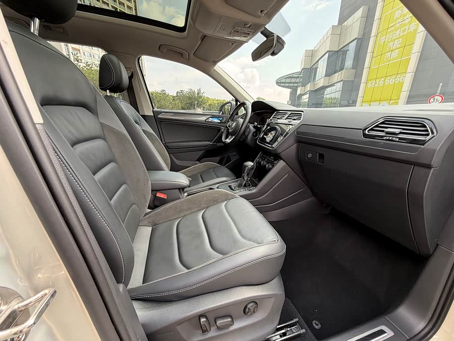 Volkswagen Tiguan L 2021 — фото 21