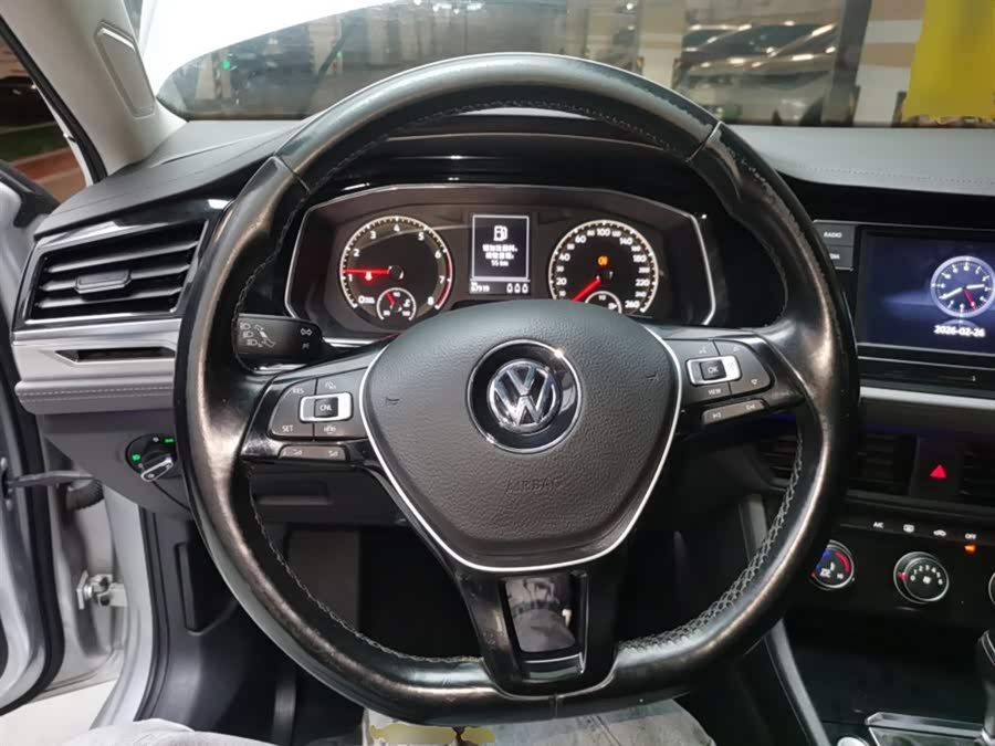 Volkswagen Sagitar 2019