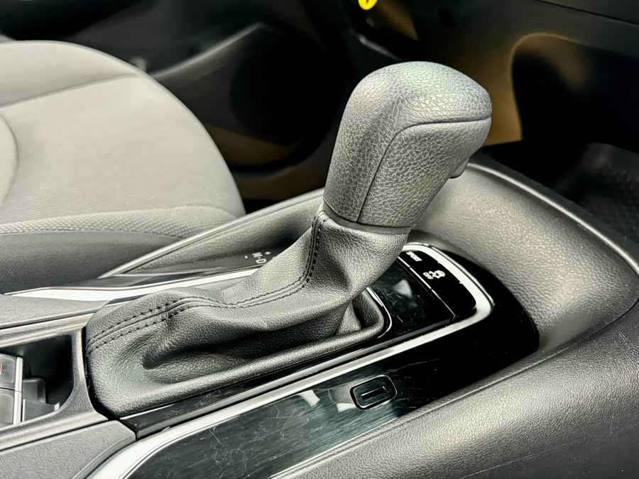 Toyota Corolla 2022 — фото 15
