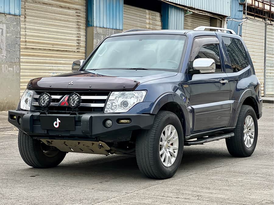 Mitsubishi Pajero 2008