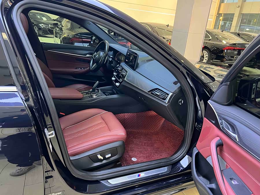 BMW 5 Series 2022
