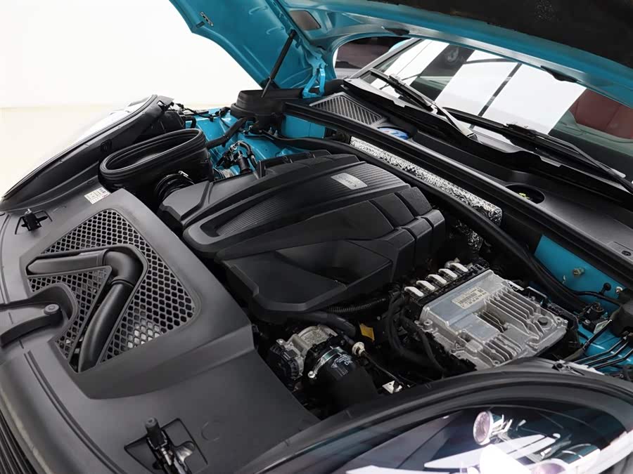 Porsche Macan 2018 — фото 24