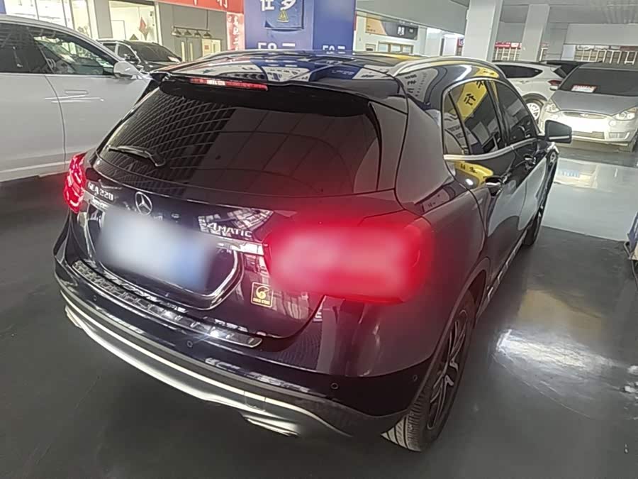 Mercedes-Benz GLA 2016