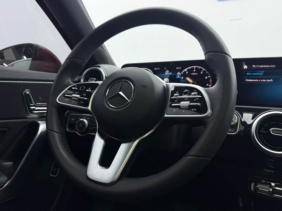 Mercedes-Benz A-Class 2022 — фото 12