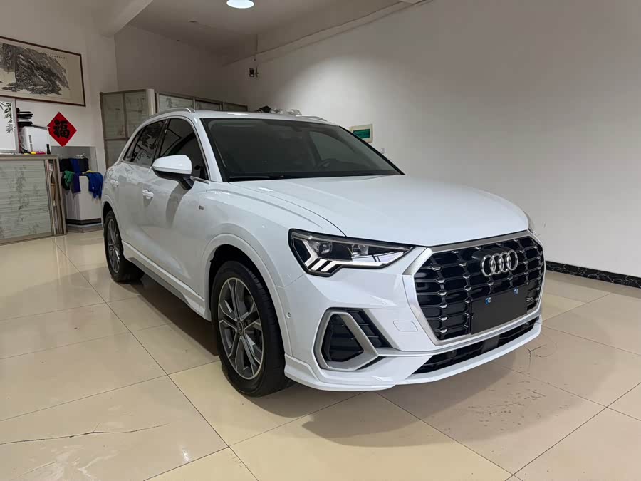 Audi Q3 2022