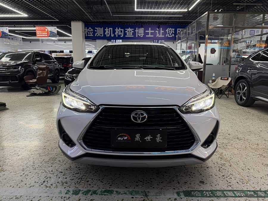Toyota Yaris L 2022