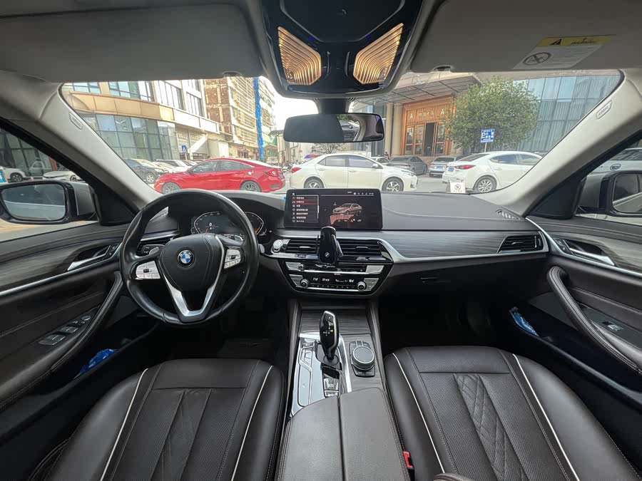 BMW 5 Series 2021