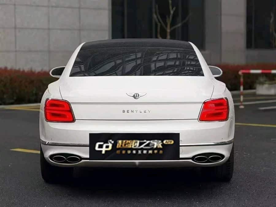 Bentley Flying Spur Plug-In Hybrid 2022