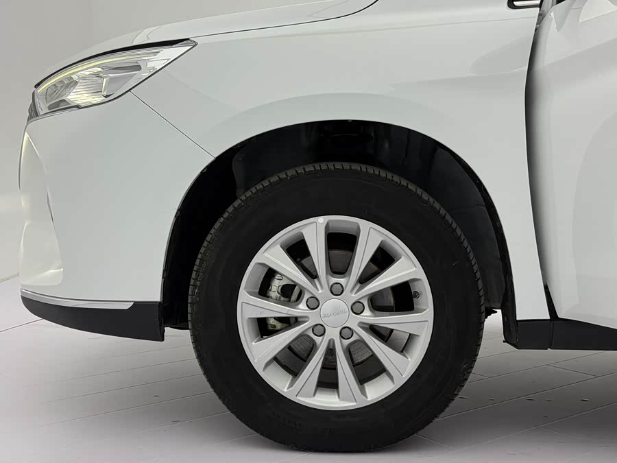 Haval M6 2023 — фото 24