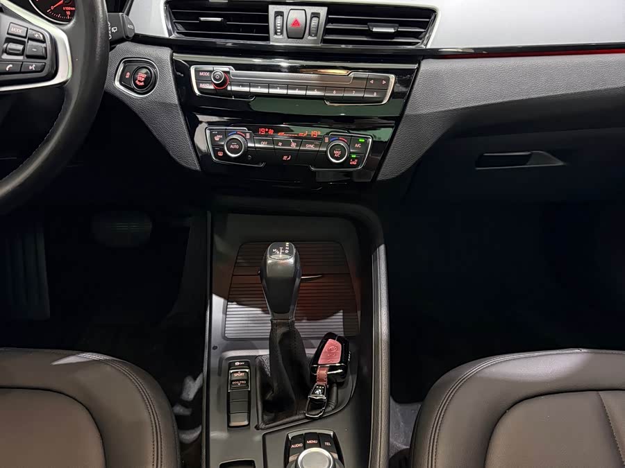 BMW X1 2018 — фото 15