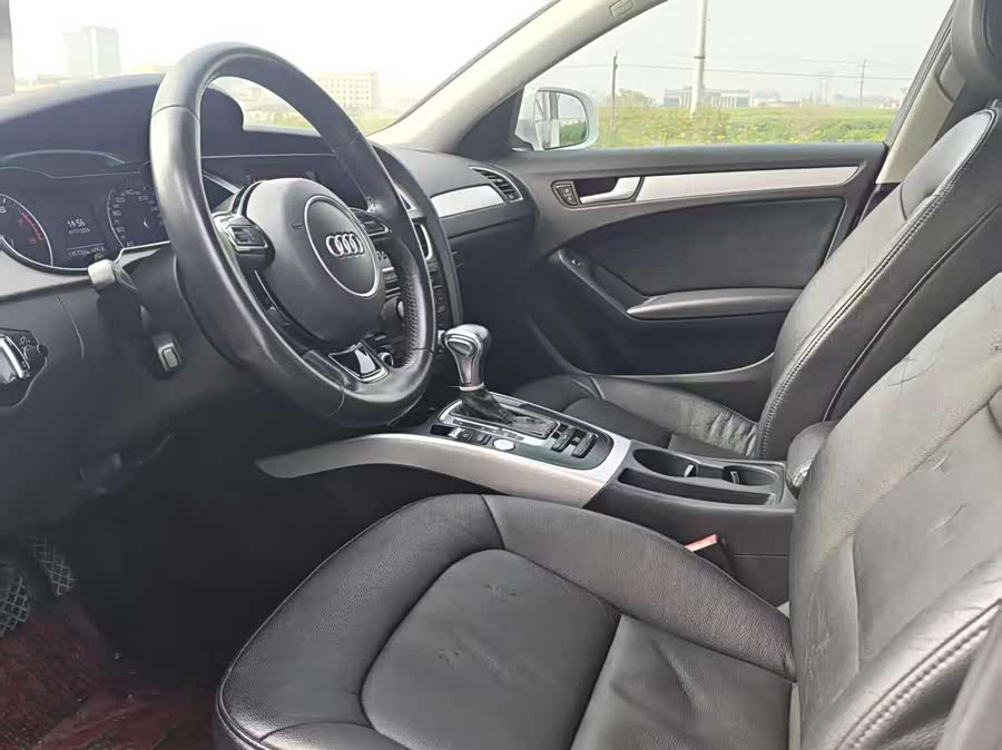 Audi A4L 2016
