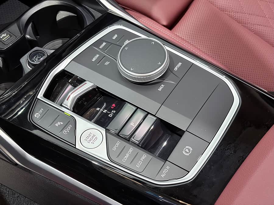 BMW 3 Series 2023 — фото 13