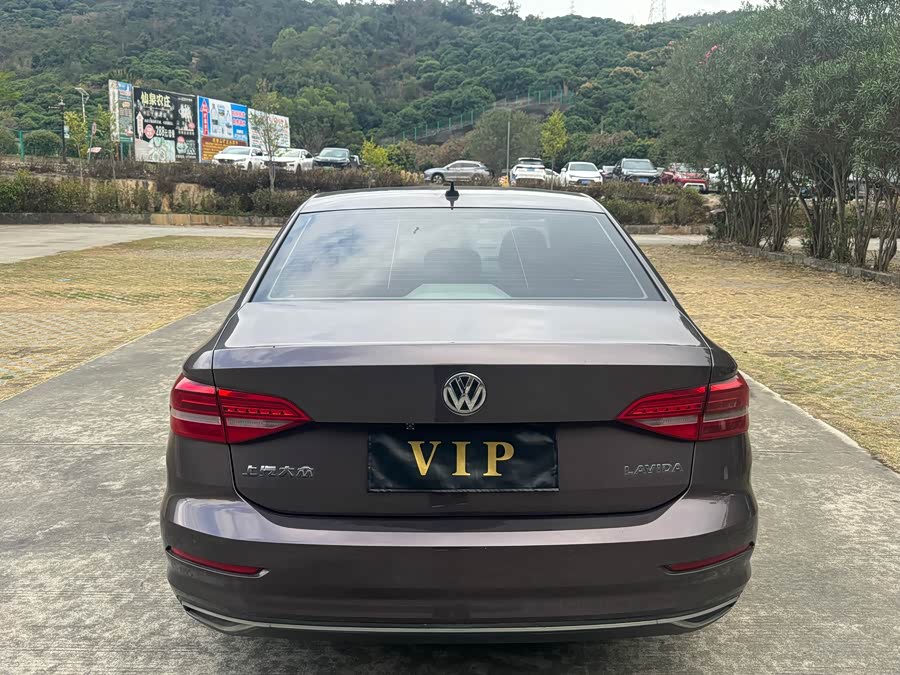 Volkswagen Lavida 2018 — фото 15