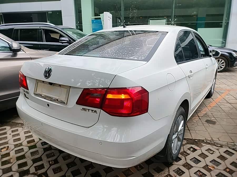 Volkswagen Jetta 2015