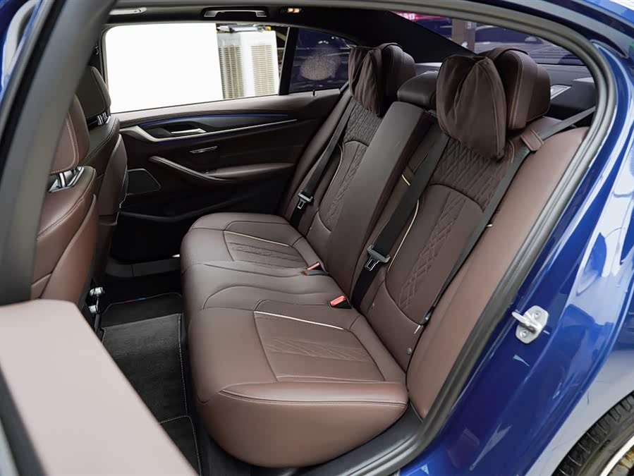 BMW 5 Series 2022