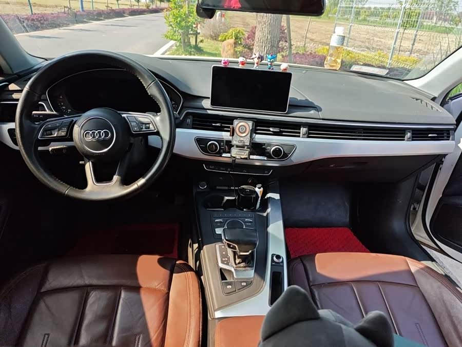 Audi A4L 2018 — фото 13