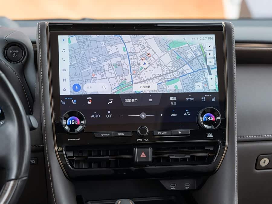 Toyota Alphard 2024 — фото 14