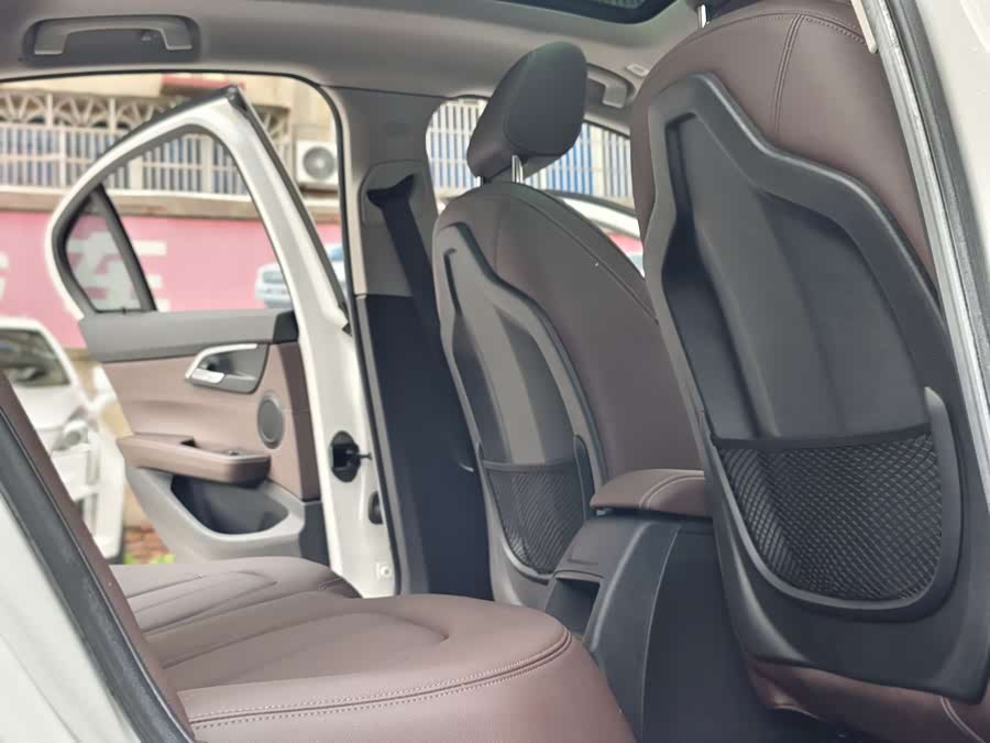 BMW 1 Series 2020 — фото 13