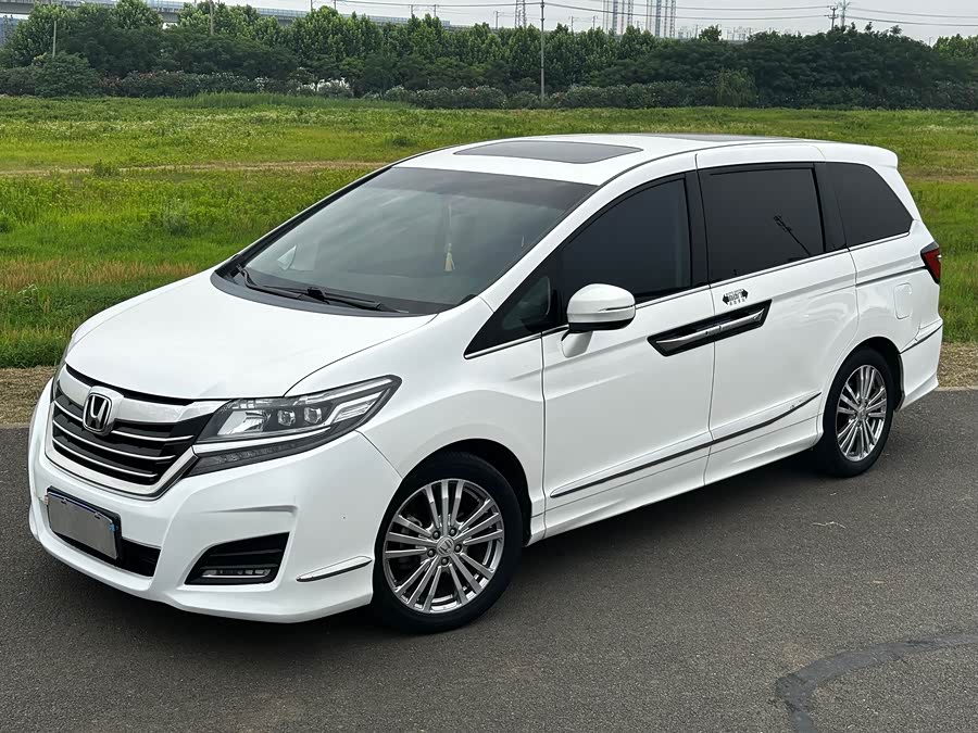 Honda Elysion 2016