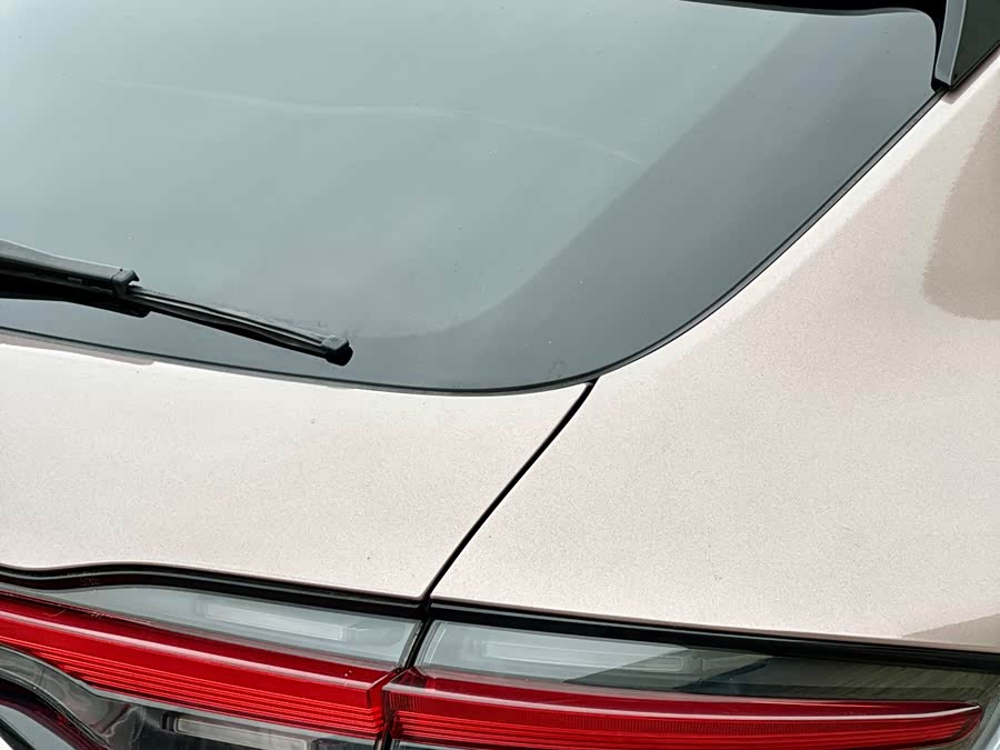 Porsche Macan 2018 — фото 36