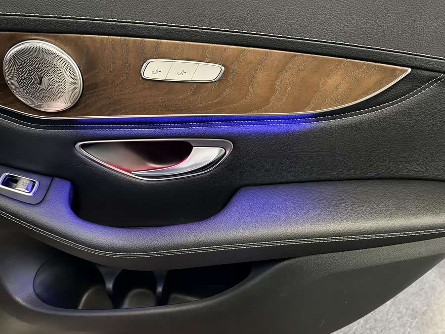 Mercedes-Benz GLC 2020 — фото 13