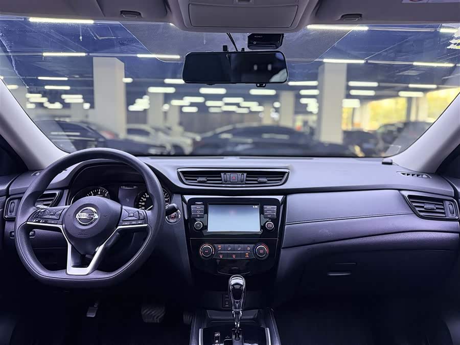 Nissan X-Trail 2017 — фото 10