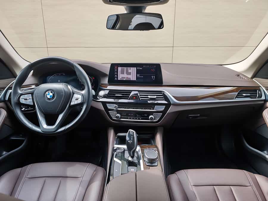 BMW 5 Series 2020 — фото 11