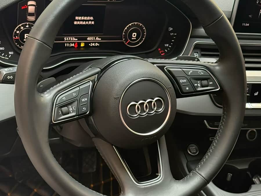 Audi A4L 2018