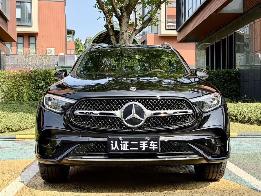 Mercedes-Benz GLC 2023