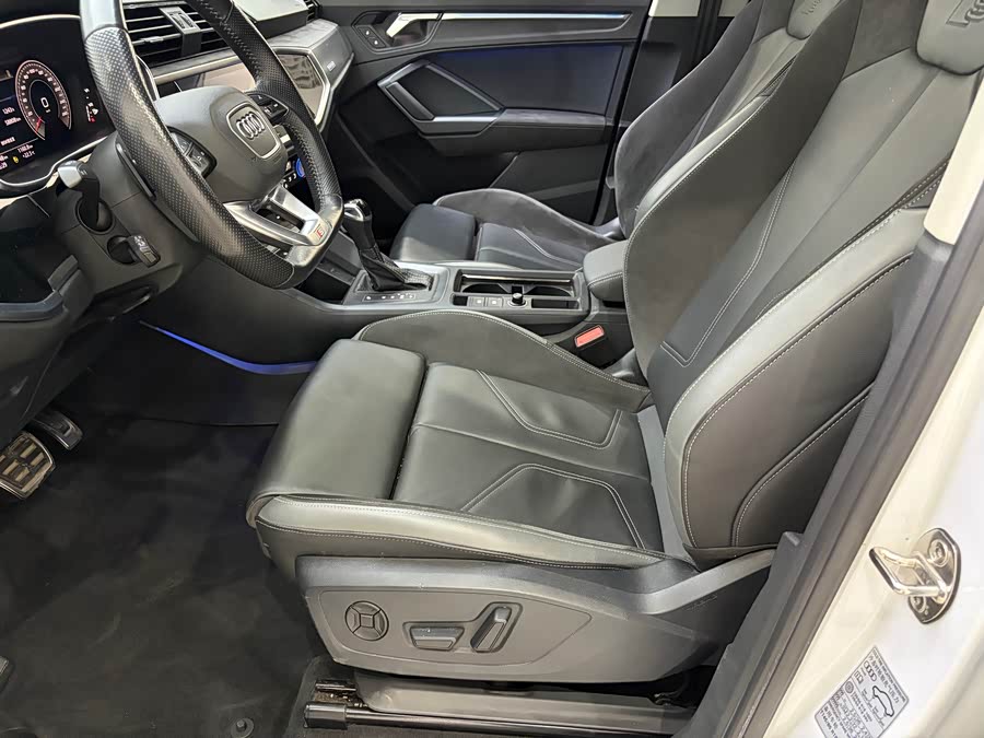 Audi Q3 Sportback 2022 — фото 9