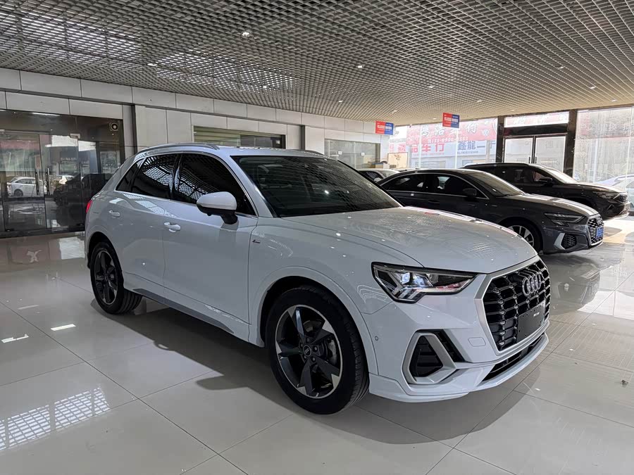 Audi Q3 2022