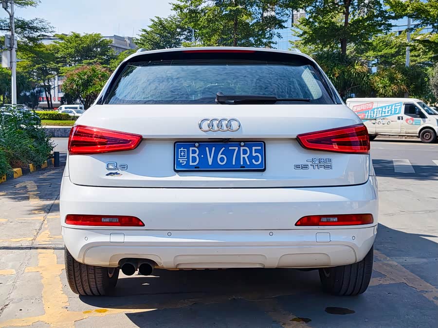 Audi Q3 2015 — фото 8