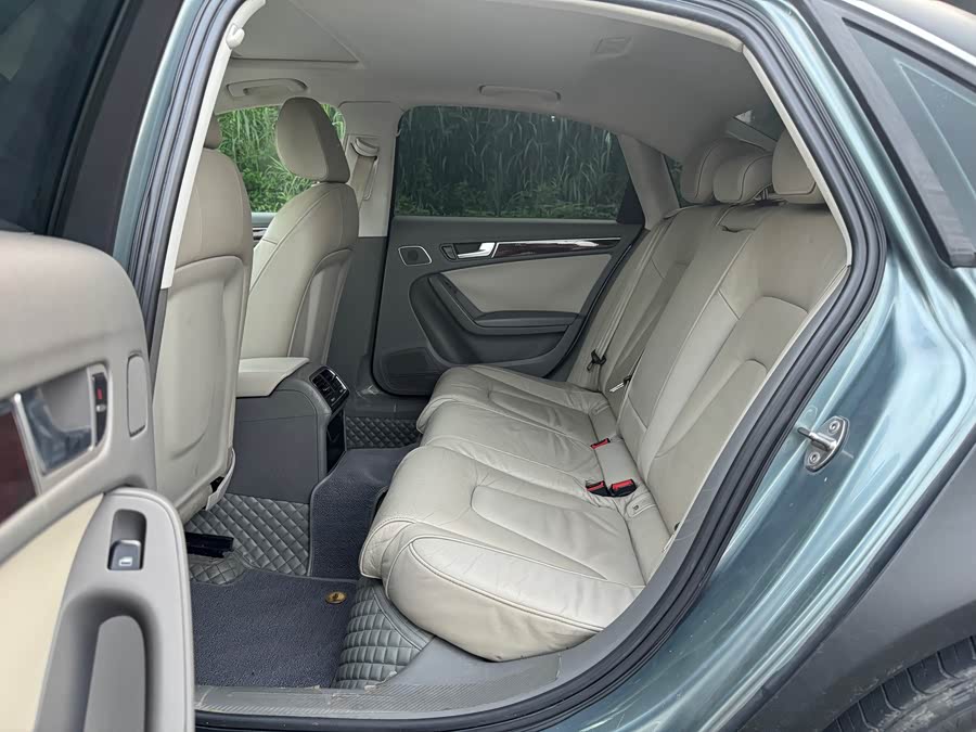 Audi A4L 2010