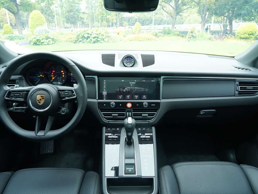 Porsche Macan 2024