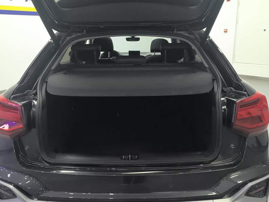 Audi Q2L 2024