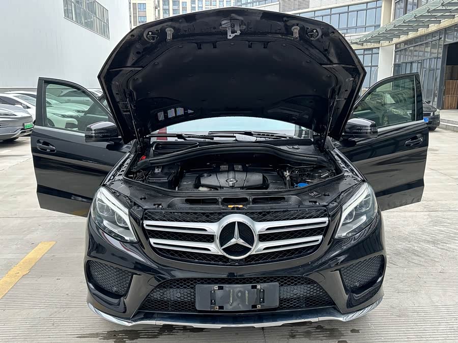 Mercedes-Benz GLE 2015