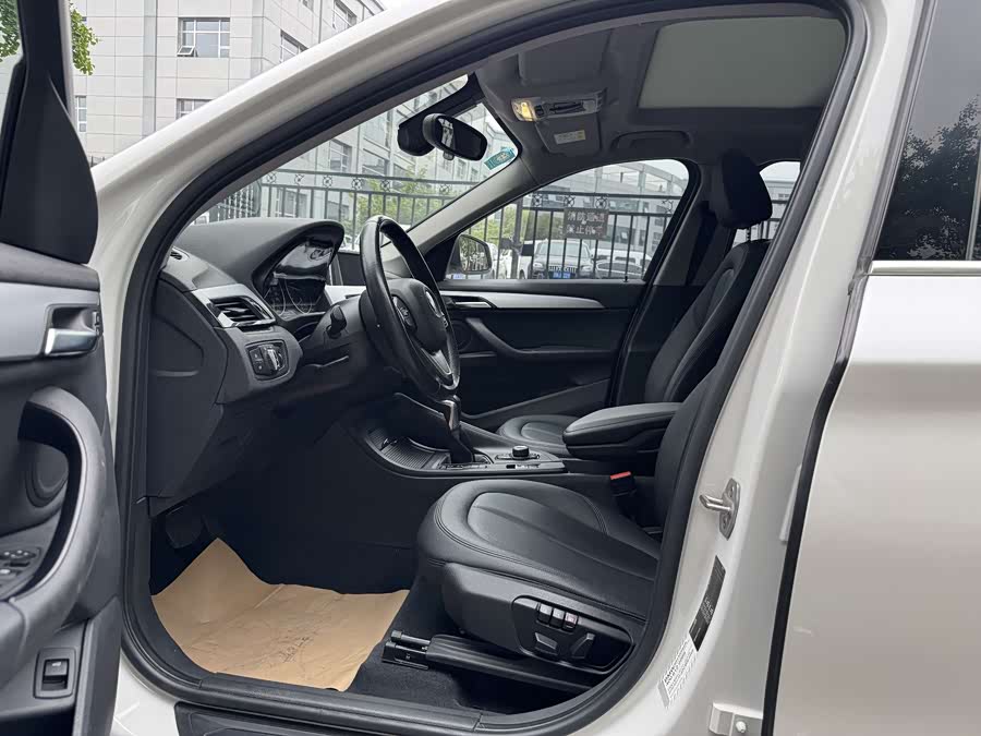 BMW X1 2018 — фото 19