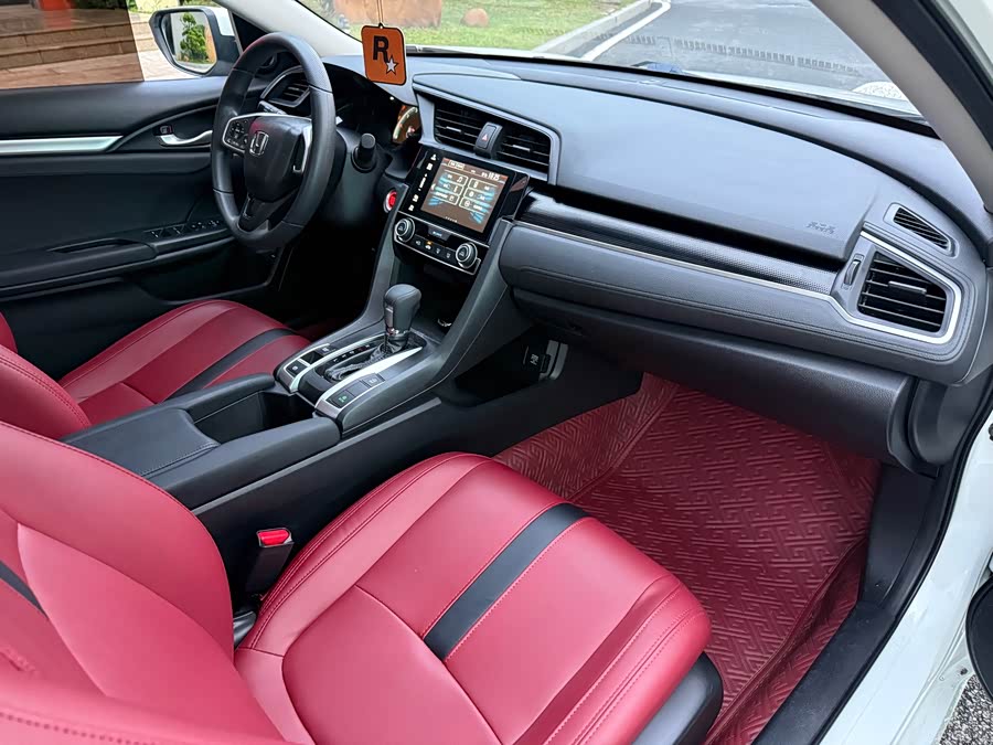 Honda Civic 2019 — фото 16