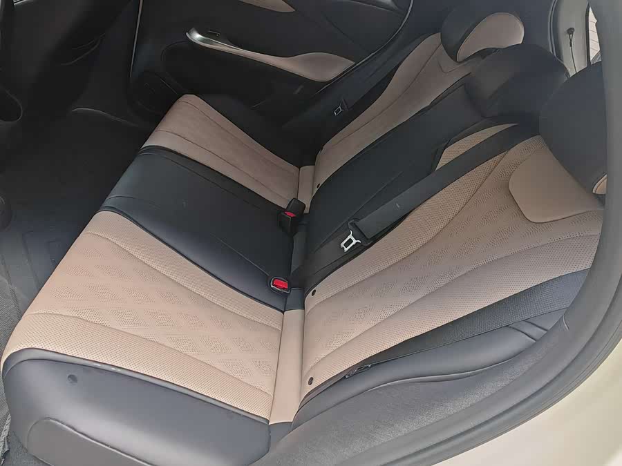 BYD Dolphin 2025 — фото 13